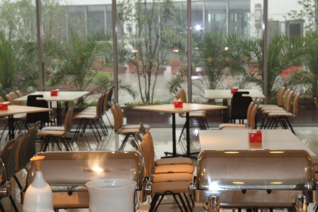 Nanjing Expo Center Hotel Extérieur photo